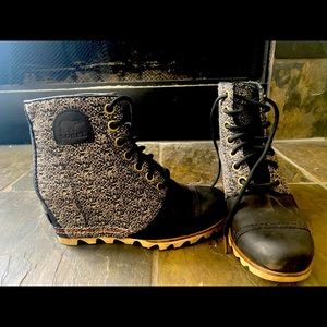 Sorel wedge booties